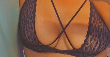 La cafrine au meil mauricienne sensuelle bombeuse