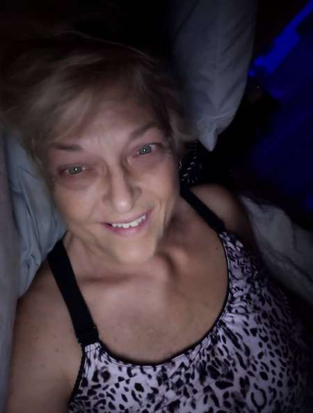 Mature et prete à faire ce que t'aimes