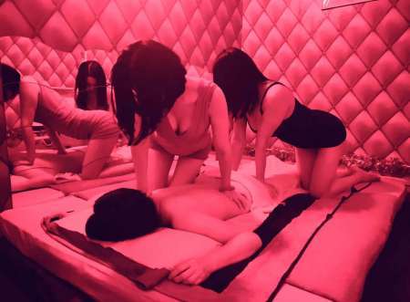 Body body. Naturiste. Réciproque....