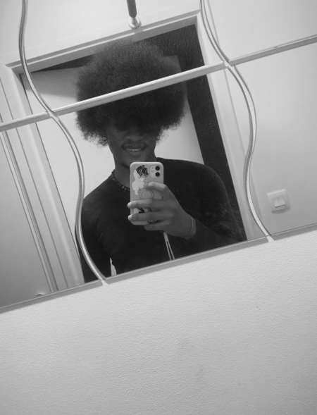 Homme disponible pour relation gratuite